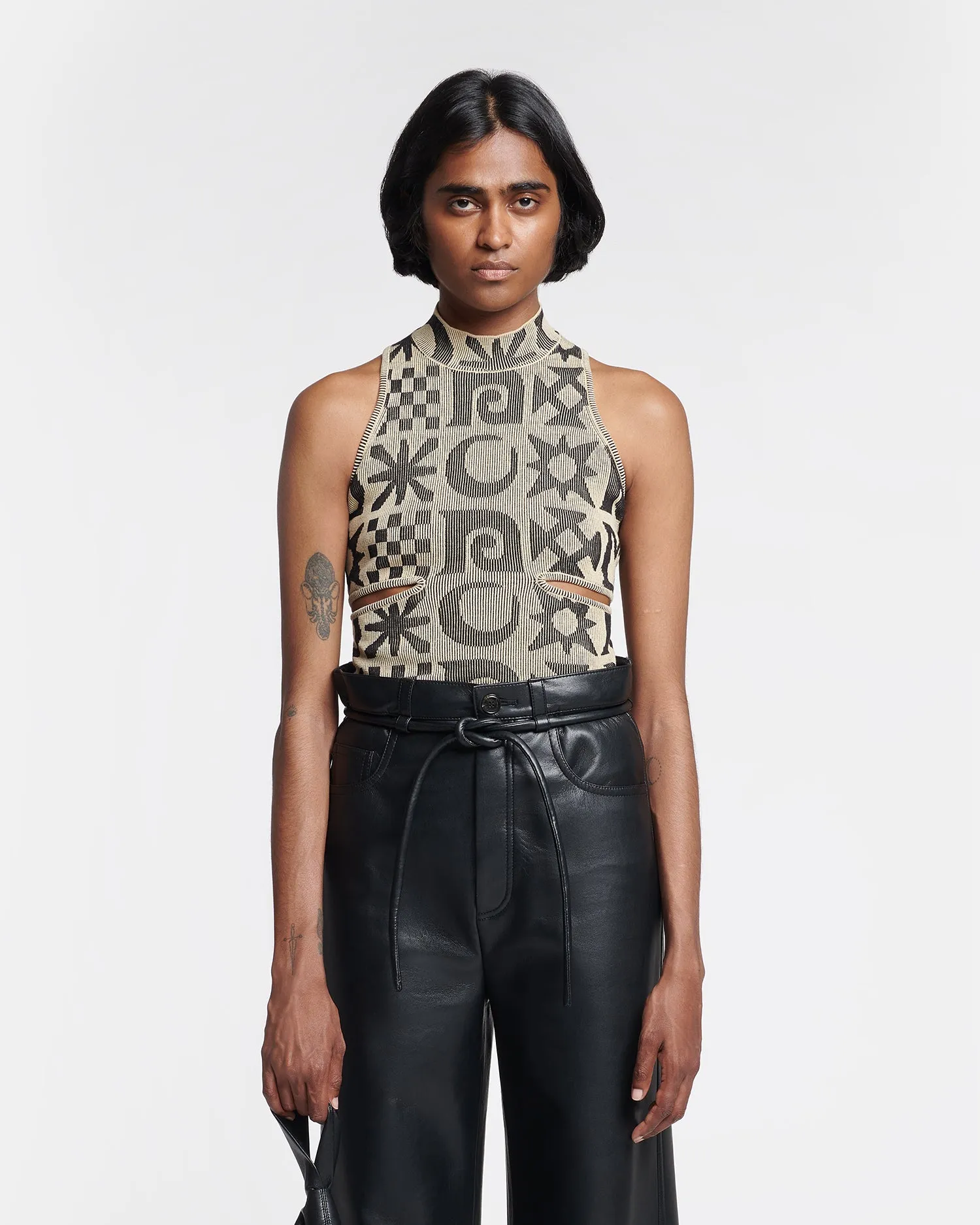 Maraj - Rib-Jacquard Top - Creme/ Black Kopjafa