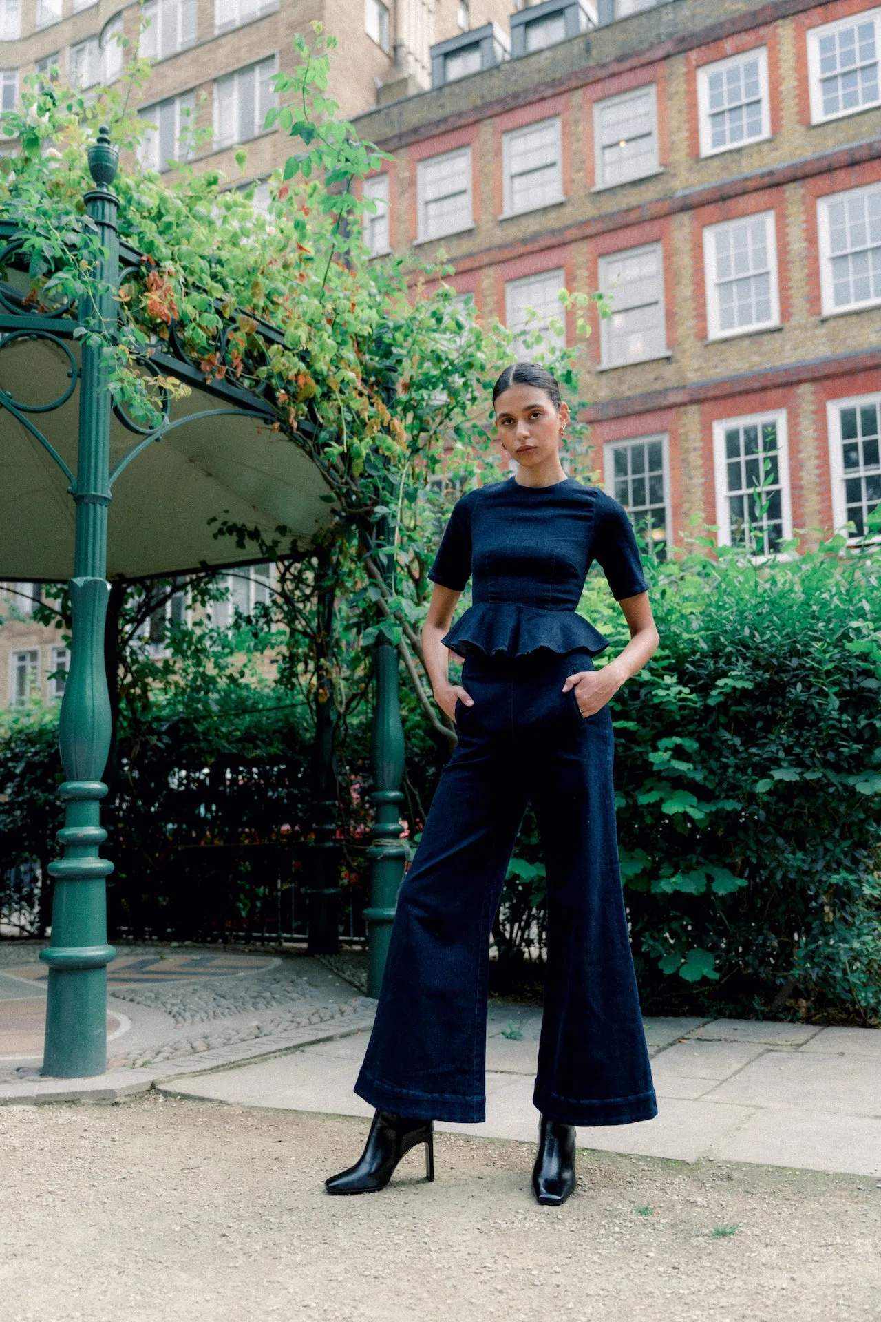 THE YOLANDA TOP- Demin